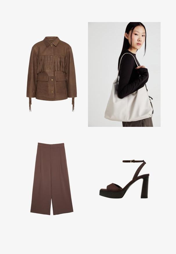 Brązowa skórzana kurtka z frędzlami na klatce piersiowej i rękawach. Posiada kołnierz oraz dwie przednie kieszenie. W zestawie mosiężne guziki.; Czarny krótki top z krótkim rękawem wykonany z miękkiego materiału, z okrągłym dekoltem i luźnym krojem oraz czystą linią dołu.; Brązowe spodnie o szerokich nogawkach z gładką fakturą, z wysokim stanem i plisami z przodu. Materiał jest lekki i luźno opada.; Brązowe zamszowe sandały na wysokim obcasie z odkrytymi palcami, regulowanym paskiem na kostce i paskowatą podeszwą.; Beżowa torebka wykonana z miękkiego materiału, charakteryzująca się luźnym fasonem, wyszywanymi detalami i dwoma uchwytami na ramię. Idealna na co dzień.