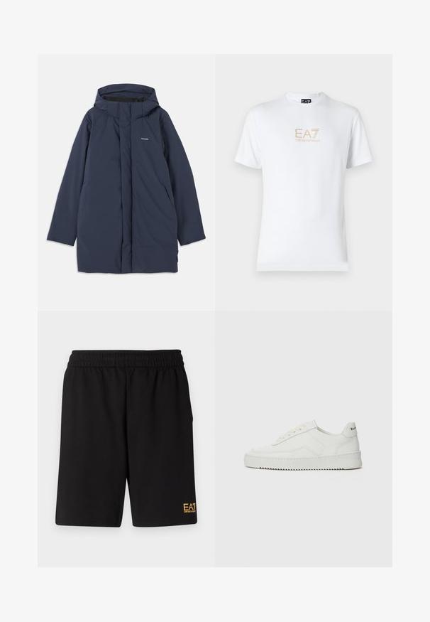 Tengerészkék vízálló parka dzseki kapucnival, elülső cipzárral, két oldalsó zsebbel és egy minimalista márkalogóval a mellrészen.; Fehér pamut póló, kerek nyakkivágással és rövid ujjakkal, az elején arany EA7 Emporio Armani logóval nyomtatva.; Fekete sportnadrág puha anyagból, rugalmas derékkal és egy kis sárga EA7 logóval a bal alsó lábszáron.; Fehér bőr sportcipő sima felülettel, kerek orral, lapos fűzőkkel és texturált talppal. Finom logó található a sarokon.