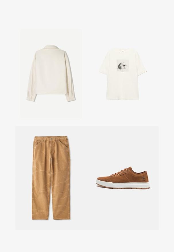 Krämfärgad jacka med strukturerad krage, långa ärmar och knappade manschetter. Tillverkad av textil med struktur, med en boxig passform och minimal detaljer.; Vit t-shirt med kort ärm som har en svartvit tryck av läppar och päron, små gående figurer och texten "GÖR KONST" under bilden.; Bruna bomullbyxor med lös passform, som har synliga sömmar, lappar och en något rynkig yta.; Bruna mocka sneakers med vit gummisula, rund tå, sex metallöglor och präglad logodetalj på sidan. Klassisk snörningsdesign.