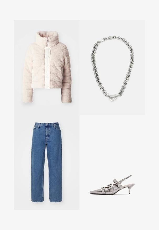 Krém színű, fazonra szabott dzseki texturált polárból, magas gallérral és fényes, gombos elülső panellel. Simább anyagú díszítések az elülső részen.; Világos rózsaszín pamut póló kerek nyakkal, ezüst hímzett "Calvin Klein" logóval és diszkrét "CK" mintával a mellrészen.; Világoskék farmernadrág magas derékkal, egyenes szárú fazonnal, öt zsebbel és enyhén kopott textúrával. Rögzítő szegecs és gombzár.; Fémes ezüst szandál magassarkú, hegyes orral, három széles pánttal és négyzet alakú fém csatokkal. Fényes textúra és vékony sarkú.; Ezüst lánc nyaklánc, amely összekapcsolt kerek szemekből áll, a középen egy polírozott szív alakú díszítéssel. A zár biztosítva van.