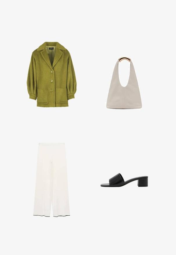 Zelená bunda z vlněné směsi s texturovaným povrchem, klopovým límcem, třemi knoflíky, dvěma předními kapsami a nařasenými rukávy.; Bílý krátký rukáv tričko vyrobené z bavlny. Má kulatý výstřih a volný střih. Hladký materiál bez viditelných vzorů nebo akcentů.; Kalhoty s širokými nohavicemi v krémové tkanině s hladkým povrchem. Mají čistý pas a černé lemování podél lemu pro kontrast.; Černé otevřené sandály na klínku z kůže s širokým páskem a pevným blokovým podpatkem. Mají hladkou strukturu a minimalistický design.; Světlá šedá kožená taška s U-tvarovaným designem a zakřivenou kovovou rukojetí. Hladký povrch s minimálním šitím a bez viditelných vzorů.