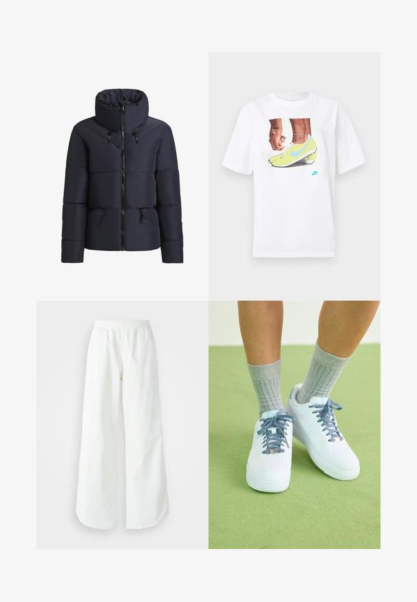 khujo FLAIRE - Ziemas jaka - dunkelblau; Balts kokvilnas T-krekls ar grafiku, kurā attēloti zili akcentēti dzelteni Nike zābaki un kreisajā rokā valkāta rokassprādze.; Baltas, platais sporta bikses ar ribotu jostasvītru un smalku logotipa detaļu. Gluda auduma ar brīvu piegriezumu un sašaurinātu apakšdaļu.; Baltas ādas kedas ar ziliem akcentiem, perforēta purngala dizains un teksturētas zili un baltas šņores, valkātas ar pelēkiem ribotiem zeķēm.