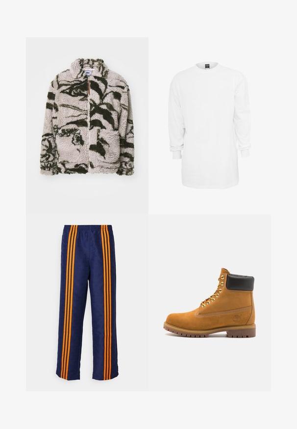 Bež jakna na zip od flisa s zelenim cvjetnim uzorcima, ima dva prednja džepa, visoki ovratnik i mekani, teksturirani materijal.; Duge rukave bijela pamučna majica s okruglim izrezom, slobodnog kroja i rebrastim manžetama. Jednostavan dizajn, bez grafika ili uzoraka.; Mornarsko plave hlače s uzorkom po cijeloj površini i tri debele narančaste pruge koje se protežu sa svake strane. Elastični pojas na vrhu.; Antracitne antilop čizme do gležnjeva s crnim podstavljenim ovratnikom, zlatnim metalnim rupicama, bijelim šavovima i robusnom gumenom potplatom s izraženim šarama.