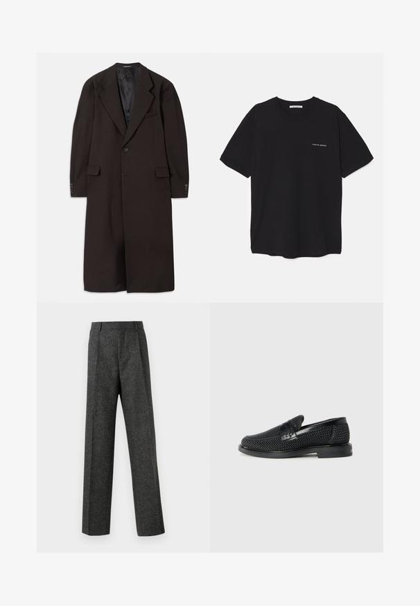 Cappotto lungo marrone con colletto a revers, chiusura con un bottone e tasche laterali. Presenta una fodera interna liscia e maniche su misura con dettagli di bottoni.; T-shirt in cotone nero con collo rotondo, maniche corte e stampa bianca del logo sul lato sinistro del petto. Design semplice e monocromatico.; Pantaloni grigi su misura realizzati in tessuto strutturato, con due pieghe frontali e un design a gamba dritta. Nessuna tasca o decorazione visibile.; Scarpa nera a mocassino intrecciata con un accentuato in pelle liscia sulla parte superiore, design a punta rotonda e suola in gomma a profilo basso.