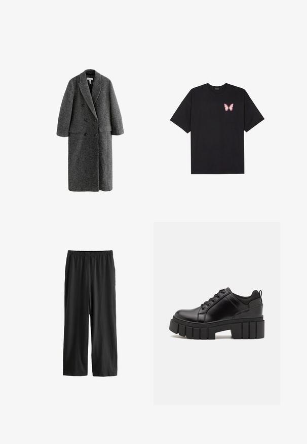 Grau meliertes, doppelt geknöpftes Sakko mit Reverskragen, weiten Ärmeln und zwei Fronttaschen. Strukturierte Oberfläche.; Schwarzes Baumwoll-T-Shirt mit kurzen Ärmeln, das ein kleines pinkes Schmetterlingsmotiv auf der linken Brust zeigt. Crewneck-Design mit einem entspannten Schnitt.; Schwarze, knielange Hosen aus leichtem Stoff. Elastischer Bund und glatte Textur mit geradem Bein. Keine sichtbaren Details oder Muster.; Schwarze Lederplateauschuhe mit klobigem Blockabsatz, runder Zehenpartie und traditionellem Schnürdesign. Verfügt über eine glatte Textur und minimale Details.