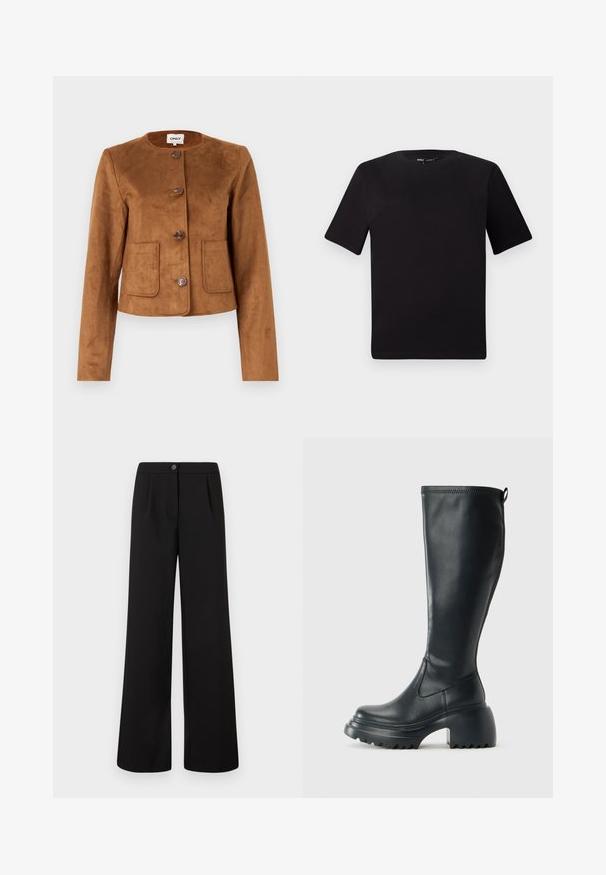 Rjava umetna sued jakna z okroglim ovratnikom, z gumbi ter dvema sprednjima žepoma. Gladka tekstura in prilegajoč dizajn.; Črna majica s kratkimi rokavi in okroglim izrezom, izdelana iz mehkega bombažnega materiala. Preprost dizajn, brez vidnih logotipov ali vzorcev.; Črne hlače širokega kroja z visokim pasom, z zapiranjem na gumbe in zadrgo spredaj, ki imajo diskretne naborke pod pasom.; Visoka črna usnjena škornja s debelim podplatnim solejem in blok peto, opremljena s potegom in strukturiranim profilom na podplatu.