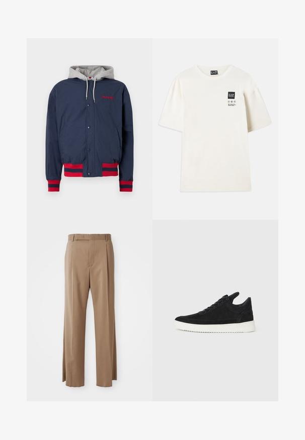 Námornícky modrá bunda so šedou kapucňou, červeným vyšívaním a červenými prúžkami na manžetách a spodnom okraji. Vyrobená z ľahkej, textúrovanej tkaniny.; Tričko s krátkym rukávom v off-white bavlne, s obdĺžnikovou čiernou nášivkou loga a tlačenými pokynmi na údržbu v čiernej farbe na hrudi.; Svetlo hnedé prispôsobené nohavice so rovnými nohavicami, pútka na opasok, predný šev a skrytá zápinka, vystavené na bielom pozadí.; čierne semišové tenisky s bielou gumovou podrážkou, s tonálnym prešívaním a šnurovaním. Hladká textúra s moderným, zjednodušeným tvarom.