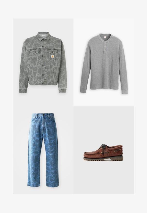 Pelēka džinsa jaka ar smalku maskēšanās rakstu, ar apkakli, pogas priekšpusē un krūšu kabatām. Uz kreisās puses ir logotipa uzšuve.; Pelēks garām piedurknēm henley krekls, kas izgatavots no ribota auduma, ar trīs pogu apdari un apaļu kakla izgriezumu nedaudz pieguļošā formā.; Gaiši zili džinsi ar smalku tonālu ziedu rakstu, plaša kāju griezuma, piecu kabatu dizainu un pogu aizdari viduklī.; Brūnas ādas laivu kurpes ar teksturētu virsotni, melnas auklas aizdare un zelta acs. Iespējo durabilu, rievotu gumijas zoli.