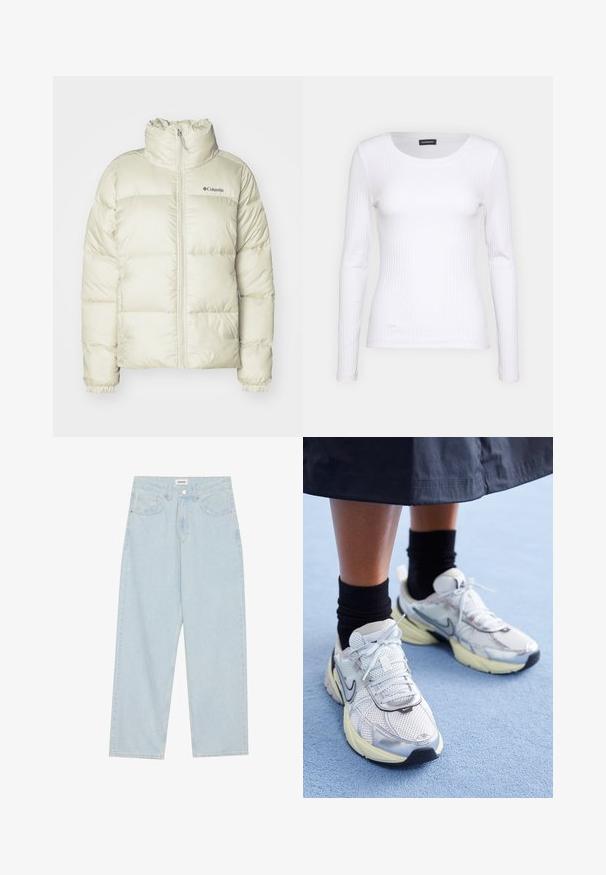 Kurtka puchowa w kolorze ecru, z wysokim kołnierzem, zamek błyskawiczny i elastyczne mankiety. Wykonana z pikowanego, wodoodpornego materiału z logo.; Biała, prążkowana bluzka z długim rękawem i okrągłym dekoltem. Wykonana z elastycznej tkaniny, która dobrze przylega do ciała. Posiada subtelne poziome pasy.; Jasnoniebieskie dżinsy o szerokich nogawkach, wykonane z denimu, z średnim stanem, pięcioma kieszeniami oraz zapięciem na guzik z wąskim metalowym akcentem.; Białe i srebrne sneakersy Nike z siateczkowym materiałem, odblaskowymi akcentami i beżową podeszwą. Noszone z czarnymi skarpetkami, stojące na niebieskiej powierzchni.