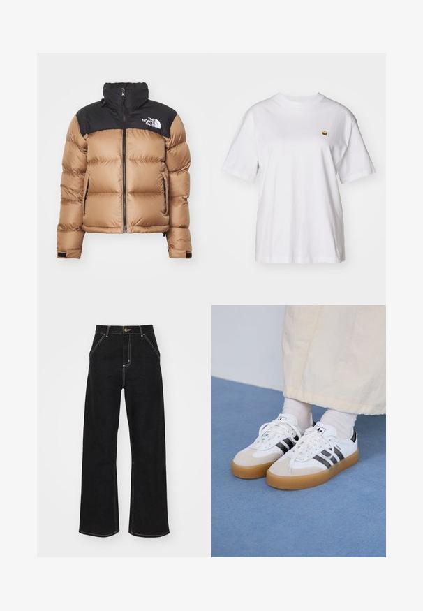 Pufferjack met een bruine body en een zwarte bovenkant, voorzien van een ritssluiting aan de voorkant, hoge kraag en logo op de borst; gladde stof, gewatteerde textuur.; Witte katoenen t-shirt met een relaxte pasvorm, korte mouwen en een klein geborduurd logo op de linkerborst.; Zwarte wijde jeans van denim, met contrasterende witte stiksels en een sluiting met knoop aan de voorkant, voorzien van twee schuin geplaatste zakken aan de voorkant.; Witte sneakers met zwarte strepen en beige suède accenten. Voorzien van een gestructureerde gumzool en platte witte veters, gedragen met lichtgekleurde sokken.
