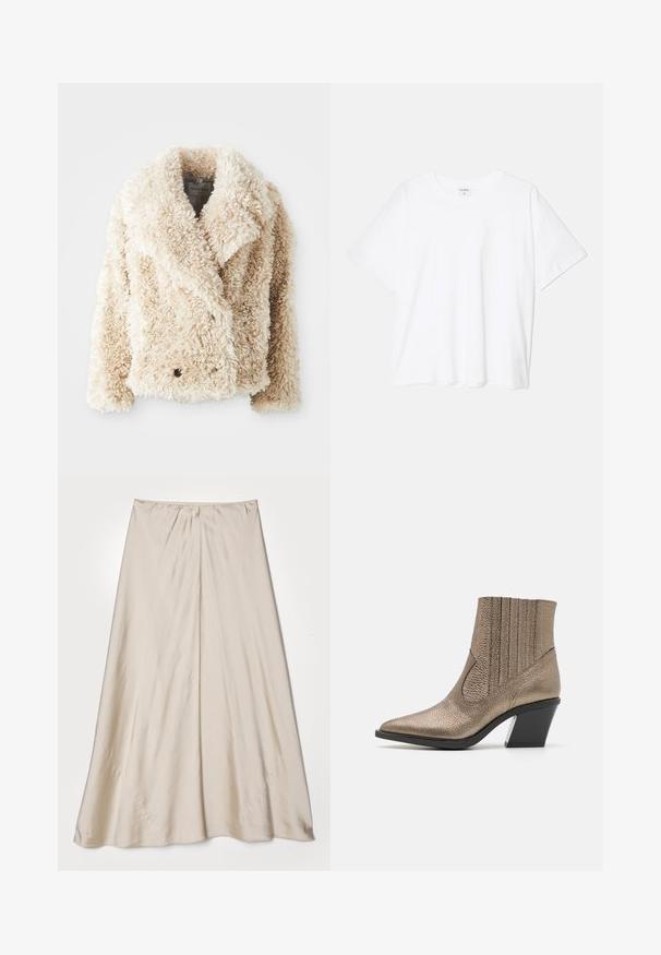Cremefarvet faux fur jakke med dyb V-udskæring, dobbeltknaplukning og tekstureret, fluffy overflade. Har brede revers.; Hvid bomulds-t-shirt med korte ærmer, rund halsudskæring, afslappet pasform og stitched søm. Mærket er synligt indeni halsen.; Beige satin nederdel med en udvidet silhuet. Har en rynket talje og en subtil glans, med skrå sømme og en let drapering.; Metallic bronze ankelstøvle med spids tå, struktureret overflade, lodrette udsparinger og en blokhæl med en klar accent.