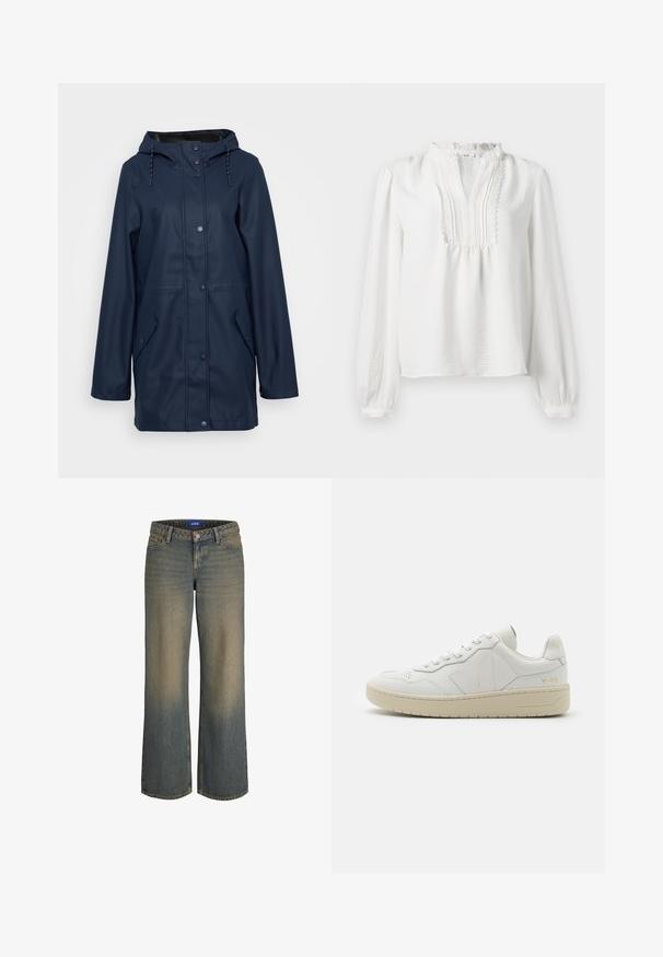 Marine vanntett regnjakke med hette, trykknapper, to sidelommer og justerbar snor ved halsen. Glatt tekstur.; Hvit langermet bluse med volanghalser, plisserte frontdetaljer og elastiske mansjetter. Mykt stoff med en lett strukturert overflate.; Viddebukser i blå denim med en lys til mørk gradient, fem-lommer design og knappestolpe. Sømdetaljer på kantene.; Hvite lær sneakers med perforert tåboks, kontrasterende beige gummisåle og logo detaljer på siden og hælen. Minimalistisk design.