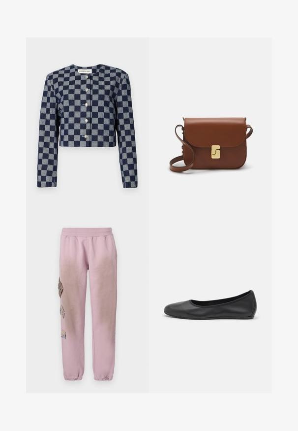 Korställd jacka i marinblått och grått rutmönster, med långa ärmar, rund halsringning och silverfärgade knappar framtill.; Vit kortärmad t-shirt i ribbat tyg. Rund halsringning, normal passform och diskreta sömdetaljer. Inga mönster eller tryck.; Rosa sweatpants med elastisk midjeband, med dekorativa lappar i diamantsform på vänster sida och elastiska manschetter vid anklarna.; Svart läderballerinaskor med rund tå, slät yta, minimala söm detaljer och en flexibel sula.; Brun läderhandväska med klaffstängning, guldfärgad hårdvara, axelrem och en slät yta. Kompakt rektangulär form.