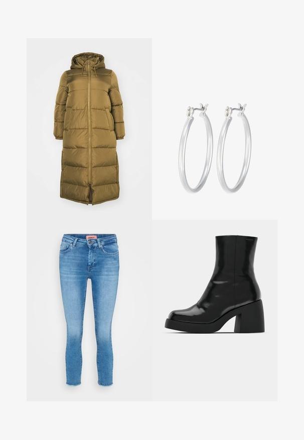 Vero Moda Curve VMCKLEA LONG COAT - Talvitakki - capers; Kolme pitkähihasta lyhyttä toppia pinottuna, värit valkoinen, beige ja vaimea teal, pyöreillä kaula-aukkoilla vaaleanharmaata taustaa vasten.; Vaaleansiniset farkut, joissa on kapea malli ja keskikorkea vyötärö, viiden taskun muotoilu, sekä raakareunat nilkoissa. Brändin etiketti näkyy vyötäröltä.; Mustat nilkkurit, joissa on kiiltävä pinta, neliön muotoinen kärki ja paksu lohkoheel. Muotoilussa on saumatonta siluettia ja vähäistä brändäystä.; Hope-silver rengas, joissa on sileä ja kiillotettu pinta. Pyöreä muoto ja turvallinen napsautettava lukitus. Kevyt muotoilu sopii päivittäiseen käyttöön.