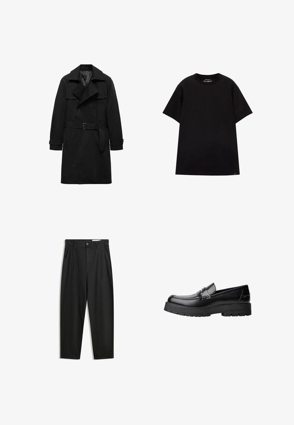 Zwarte trenchcoat met een dubbelgebreide voorkant, grote opstaande kraag, ceintuur in de taille en manchetmouwen. Glad stoffen oppervlak.; PULL&BEAR JOIN LIFE - T-shirt basic - black; Zwarte katoenen broeken met een losse pasvorm, voorzien van een klassieke tailleband, voorplooien en zijzakken. Gladde structuur zonder patronen.; Zwarte leren loafer met een chunky profielzool en een decoratieve band over de bovenkant, weergegeven in het linkerzijprofiel op een witte achtergrond.