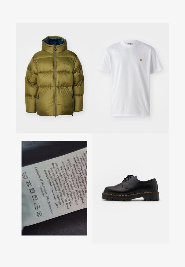 Chaqueta acolchada verde oliva con cuello alto, cierre frontal con cremallera y dos bolsillos laterales. Presenta un exterior suave y un diseño acolchado.; Camiseta de algodón blanca con mangas cortas, cuello redondo, que presenta un pequeño logo dorado en la parte izquierda del pecho. Textura suave y corte regular.; Etiqueta con texto en varios idiomas, símbolos de cuidado e iconos de reciclaje, impresa en un material suave tipo tela de color claro.; Zapato negro de cuero con cordones, punta redondeada, suela de goma texturizada y costuras amarillas alrededor de la base. Diseño plano y acabado suave.