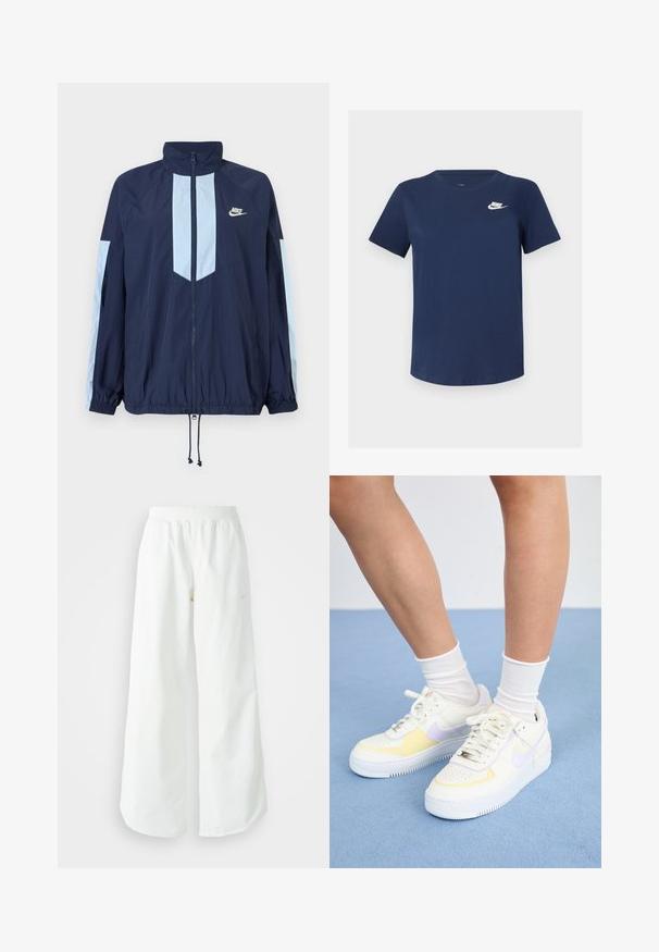 Ναυτική αδιάβροχη ζακέτα με ανοιχτό γαλάζιες λεπτομέρειες, ψηλό γιακά, πλήρη μπροστινό φερμουάρ και ελαστικούς καρπούς. Λογότυπο Nike στη θέση του στήθους.; Ναυτικό μπλε βαμβακερό μπλουζάκι με λαιμόκοψη, κοντά μανίκια και λευκό λογότυπο Nike στο αριστερό στήθος. Λείο υλικό, απλός σχεδιασμός.; Λευκό αθλητικό παντελόνι σε φαρδιά γραμμή με ραμμένο ζώνη και διακριτική λεπτομέρεια λογότυπου. Απαλή υφή με άνετη εφαρμογή και στενό στρίφωμα.; Λευκά δερμάτινα αθλητικά παπούτσια με κίτρινες και λιλά λεπτομέρειες, στρογγυλή μύτη, επίπεδες κορδόνια και υφασμάτινη σόλα από καουτσούκ με υφή. Φοριούνται με λευκές κάλτσες.