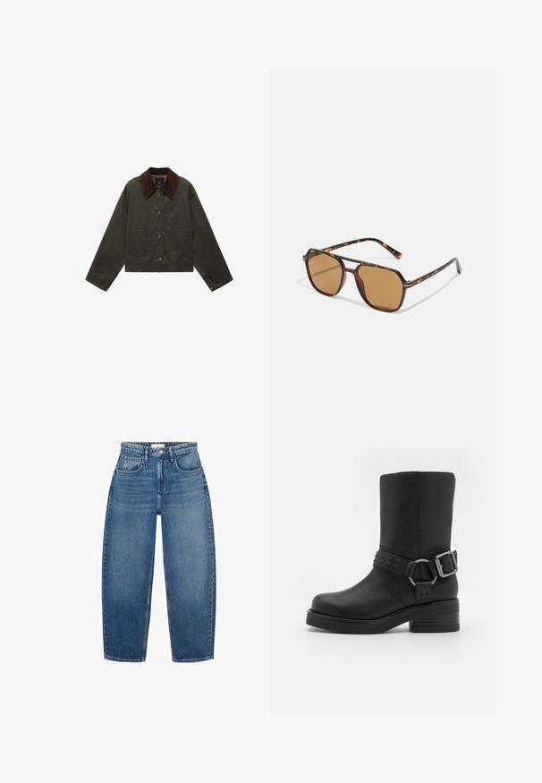 Olijfgroene jas met een bruine ribcord kraag, twee voorzakken en knoopsluiting. Gemaakt van duurzaam materiaal, met een cropped ontwerp.; Bruine lange mouwen polo met horizontale witte strepen, een contrasterende witte kraag en een knoopsluiting met drie knopen. Zachte stofstructuur.; Hoge taille blauwe denim jeans met een rechte pijp, voorzien van vijf zakken, riemlussen en subtiele vervaging voor extra textuur.; Zwarte leren enkellaars met een ronde neus, een dikke hak en een decoratieve gespband rond de enkel. Geverfde afwerking.; Bruine zonnebril met een schildpadframe, rechthoekige lenzen en slanke armen met een oranje accentpatroon.