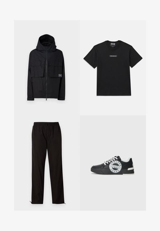 Svart vattentät jacka med huva, zip fram, två stora bröstfickor och logotypplåt. Har en avslappnad passform och justerbara ärmslut.; Svart t-shirt med kort ärm i bomull. Har en rektangulär logotagg på bröstet med "VERSACE JEANS COUTURE" i vit text.; Svarta lätta byxor med elastisk midja, snörning och dragkedja vid bensluten för justerbar passform. Slät och elegant yta.; Svart lädersneakers med vita accenter, rund logodetalj, perforerad tå och kontrasterande sula. Har vita snören och varumärkeslogotyp.