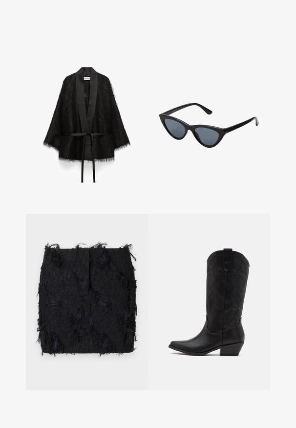 Czarna, teksturowana, otwarta kimono z szerokim satynowym kołnierzem i przymocowanym paskiem w talii, luźny krój i rękawy do łokcia.; Dwie bezrękawnikowe, prążkowane bluzki z golfem w kolorze brązowym i czarnym, prezentowane na jednolitym białym tle.; Czarna spódnica o teksturowej strukturze z warstwowym frędzlami i lekko nieregularnym dołem, wykonana z lekkiego materiału.; Czarne skórzane kowbojskie buty z wydłużonym noskiem, niskim, szczotkowanym obcasem oraz misternym tłoczonym wzorem liści na cholewie. Pętla u góry ułatwiająca zakładanie.; Czarne okulary przeciwsłoneczne w kształcie kocich oczu z ciemnoszarymi soczewkami, smukłym plastikowym oprawie, spiczastymi rogami i prostymi zausznikami. Brak widocznych elementów metalowych lub akcentów.; Burgundowa skórzana torebka o zaokrąglonym kształcie, z złotymi akcentami na elementach metalowych oraz zamknięciem na zamek błyskawiczny. Posiada odpinany pasek na ramię.