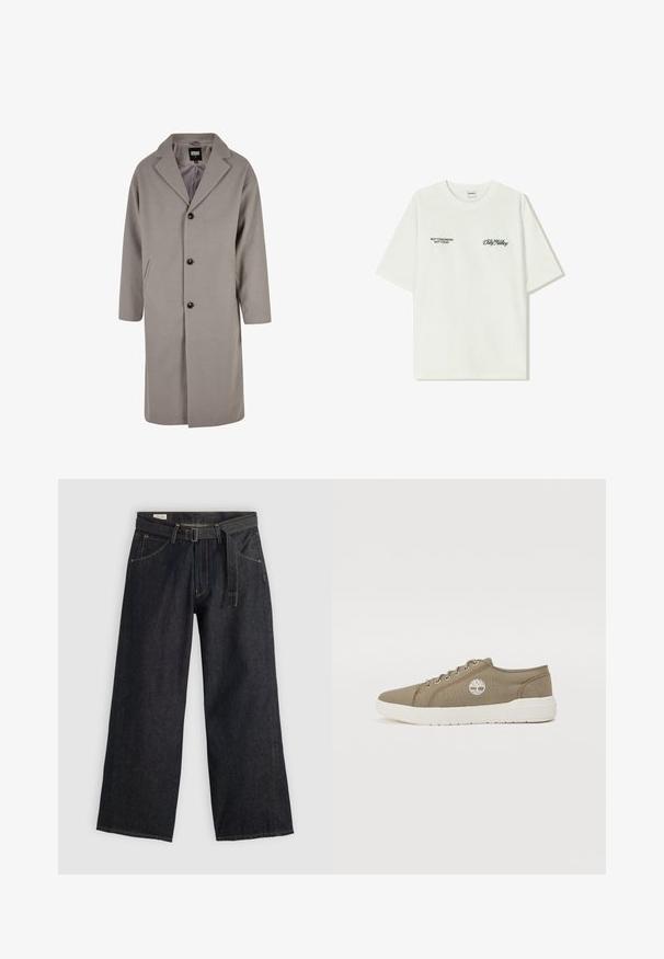 Lichtgrijze, knielange jas van een zacht materiaal, met een geklapte kraag, knoopsluiting en twee zijzakken.; Witte katoenen T-shirt met korte mouwen. Aan de voorkant staat in zwarte tekst: "NIET MORGEN NIET VANDAAG" en "DE KUNST VAN VUIL VERPLAATSEN" in groene cursieve letters.; Donker denim wijde broek met een gestrikt taille, voorzien van zijzakken en contrasterende stiksels. Gladde textuur met een strak ontwerp.; Canvas sneakers in olijfgroen met witte accenten, vetersluiting, ronde neus en een logo met een boom aan de zijkant. Platte rubberen zool.