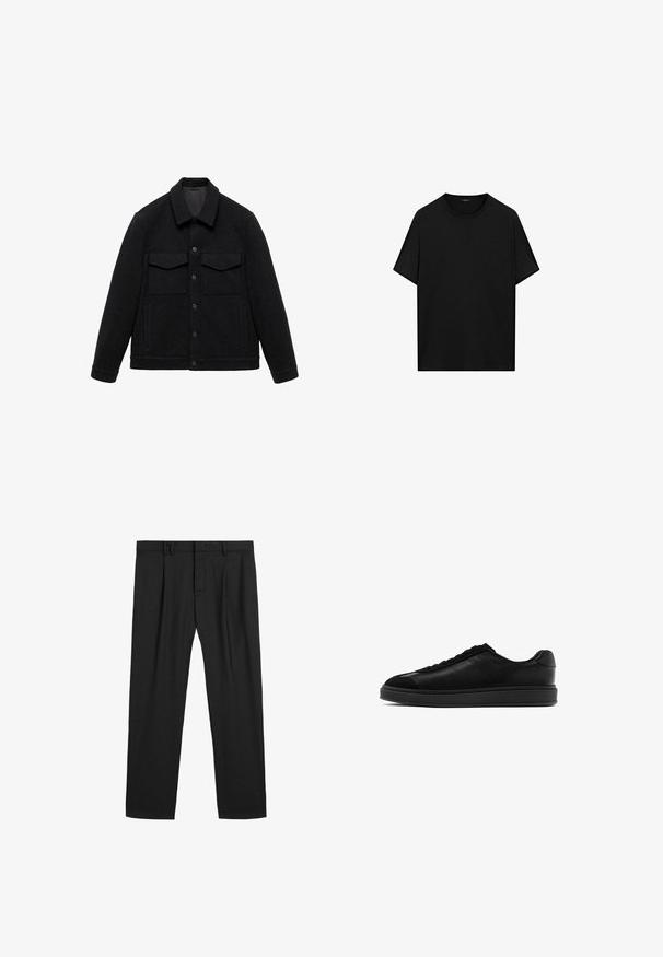 Zwarte jas van een wolmix met een kraag, twee borstzakken en knoopsluiting. Beschikt over een gestructureerde afwerking en een effen kleur.; Zwarte katoenen t-shirt met korte mouwen, een ronde hals en een eenvoudig ontwerp. Zachte textuur, zonder patronen of accenten zichtbaar.; Zwarte geplooide broeken gemaakt van een gladde stof, met een traditionele tailleband en een recht gesneden ontwerp. Geen zichtbare patronen of hardware.; Zwarte leren sneakers met een gladde afwerking, ronde neus, vetersluiting aan de voorkant en een contrasterende, gestructureerde tong. Dikke zwarte rubberen zool.