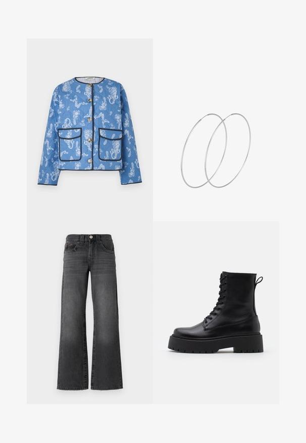 Quilted blå jakke med hvide blomster- og paisleymønstre, der har to frontlommer, knapper og sort piping langs kanterne.; Sort bodysuit med lange ærmer, der har en mesh V-halsudskæring og samlet skulderdetalje. Glat stof med en tætsiddende form.; Bredde ben jeans i mørkegrå denim. Har fem lommer, en knaplukning og subtil falmning på stoffet. Klassiske syninger som accentuerer.; Sorte læder ankelstøvler med rund tå, snørebånd foran og en tyk gummisål med struktureret slidbane. Hæfteløkke bagpå.; Sølvøreringe med et minimalistisk design. Cirkulær form, glat tekstur og tynd profil. Letvægtige med en poleret overflade.