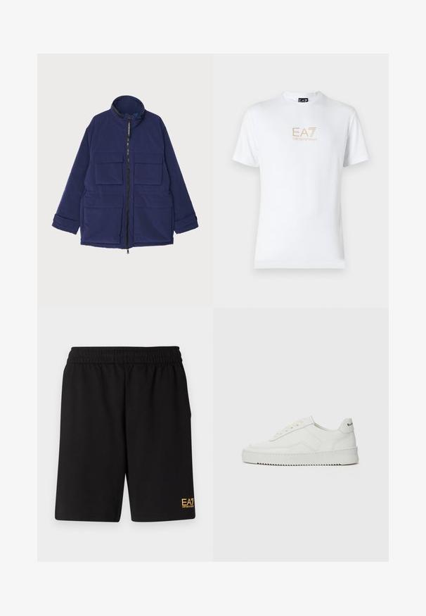 Marineblå isoleret jakke med høj krave, frontlynlås og flere udvendige lommer med en glat tekstur.; Hvid bomulds t-shirt med rund halsudskæring og korte ærmer, prydet med et gold EA7 Emporio Armani logo trykt på forsiden.; Sorte atletiske shorts lavet af blødt stof, med en elastisk talje og et lille gult EA7-logo nederst på venstre ben.; Hvide lædersneakers med en glat overflade, rund tå, flade snørebånd og en tekstureret sål. Har et diskret logo på hælen.
