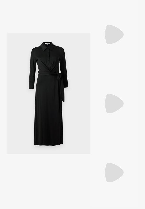 Vestido negro ajustado de tela suave, con cuello, botones en el frente, mangas largas, correa en la cintura y falda larga.; Zapato slingback de cuero negro con punta puntiaguda, tacón bajo y tira ajustable con un acento de anillo dorado. Textura suave y diseño minimalista.; Clutch de cuero dorado metálico con acabado texturizado, que cuenta con una correa de cadena dorada y una correa de hombro desmontable. Logo de la marca grabado.; Pendientes de aro de metal en tono dorado con una forma curva y alargada. Presentan una superficie lisa y brillante y una punta redondeada para mayor detalle.