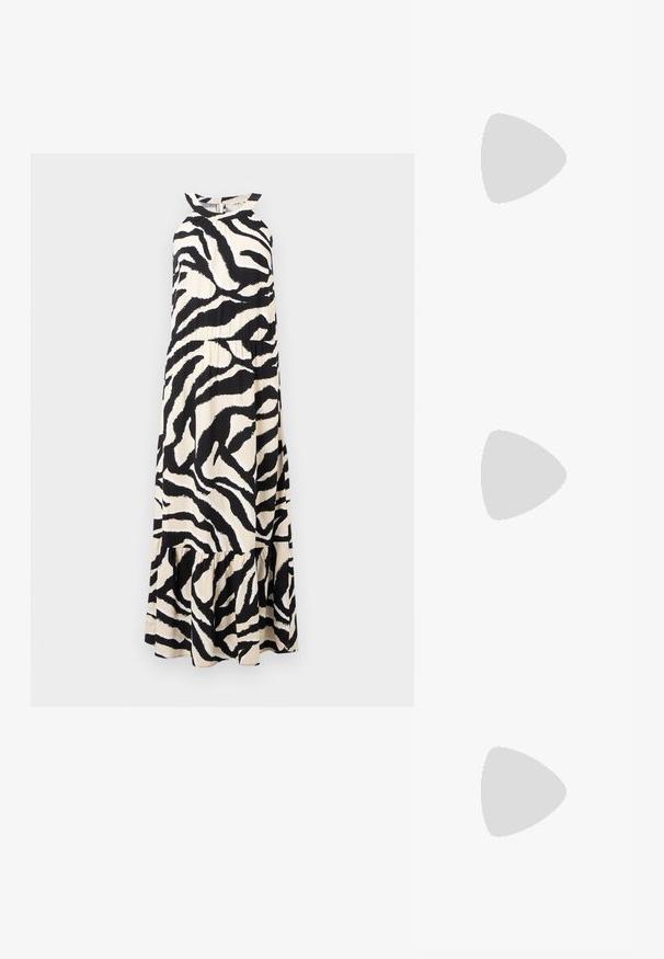 Robe longue à bretelles halter en tissu léger, présentant un motif zèbre noir et crème avec un ourlet à volants en couches.; Escarpins slingback en cuir verni noir avec un embout pointu, un design à découpes arrondies et un talon carré. Présente un accent de boucle en ton doré.; Lunettes de soleil noires surdimensionnées avec des verres dégradés, monture épaisse et détails en chaîne dorée sur les branches.; Sac fourre-tout noir en matériau synthétique, avec un design rectangulaire simple, des accents carrés dorés et des doubles poignées.