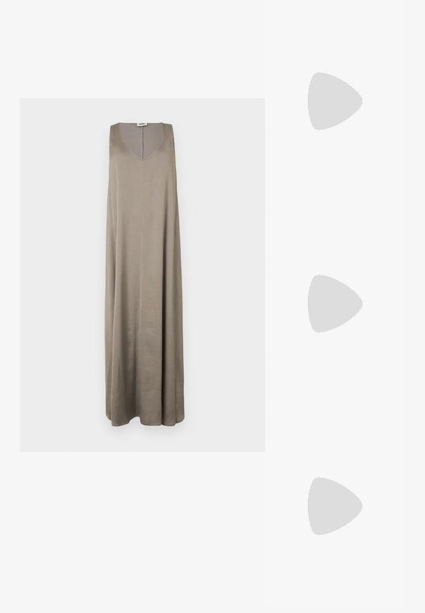 DRYKORN CENLA - Vestido informal - brown; Sandalias de tacón de cuero negro con punta cuadrada, tira en el tobillo con una hebilla dorada y un tacón estrecho. Textura lisa, diseño minimalista.; Bolso de hombro tejido beige con forma curva y ribete negro. Cuenta con un cierre de cremallera en la parte superior y un parche con el logotipo en la parte delantera.; Pendientes de aro de oro con un diseño texturizado y tres acentos de cristal transparente en un lado, que ofrecen una estética geométrica moderna.