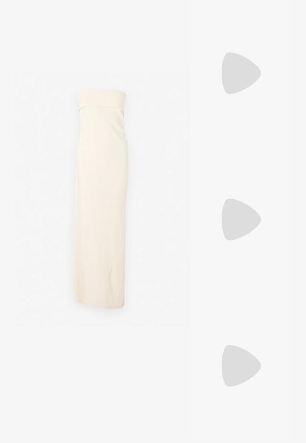 CLOSED BANDEAU DRESS - Sarafanas - off white; Juodi odiniai aukštakulniai su smailiu priekeliu ir žemu kulnu. Turi lygią tekstūrą ir subtilų blizgesį. Priekyje yra atvira anga, suteikianti papildomo detalių.; Balta odinė rankinė su tekstūruotu paviršiumi, turinti auksinį grandinėlės dirželį ir juodas detales. Įskaičiuota priekinė kišenė ir užtrauktuko uždarymas.; Lauren Ralph Lauren BASIC SMALL HOOP - Auskarai - gold-coloured