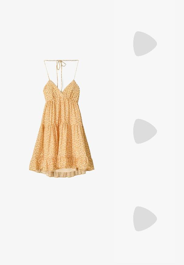 Bershka STRAPPY RUFFLED  - Denné šaty - yellow; Bershka FLAT - STRAPPY - Sandále T-bar - camel; Slnečné okuliare s priehľadným svetlohnedým rámom, oválnymi šošovkami a štíhlymi ramenami so jemne vygravírovaným logom. Matný povrch a minimalistický dizajn.; Béžová kožená taška cez rameno s polkruhovým tvarom, hladkou textúrou a jedným zakriveným uchom. Obsahuje zipsové uzatváranie a úhľadné švy.