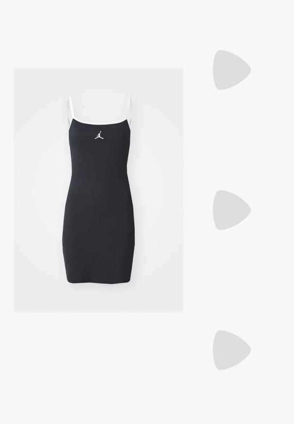 Crna rebrasta haljina s bijelim trakama i obrubima. Ima Jumpman logo na prsima. Prilagodljiv kroj, dužine do koljena.; Bijela atletska cipela s srebrnim detaljima, gornji dio od mrežice i sintetičkih materijala, zračna obuća, perforacije za prozračnost i gumeni potplat.; Bežna torba od mekog materijala s opuštenim dizajnom, šivanim detaljima i dva remena za rame. Pogodna za svakodnevnu upotrebu.; Srebrne okrugle naušnice s minimalističkim dizajnom. Kružni oblik, glatka tekstura i tanak profil. Lagane s poliranim završetkom.