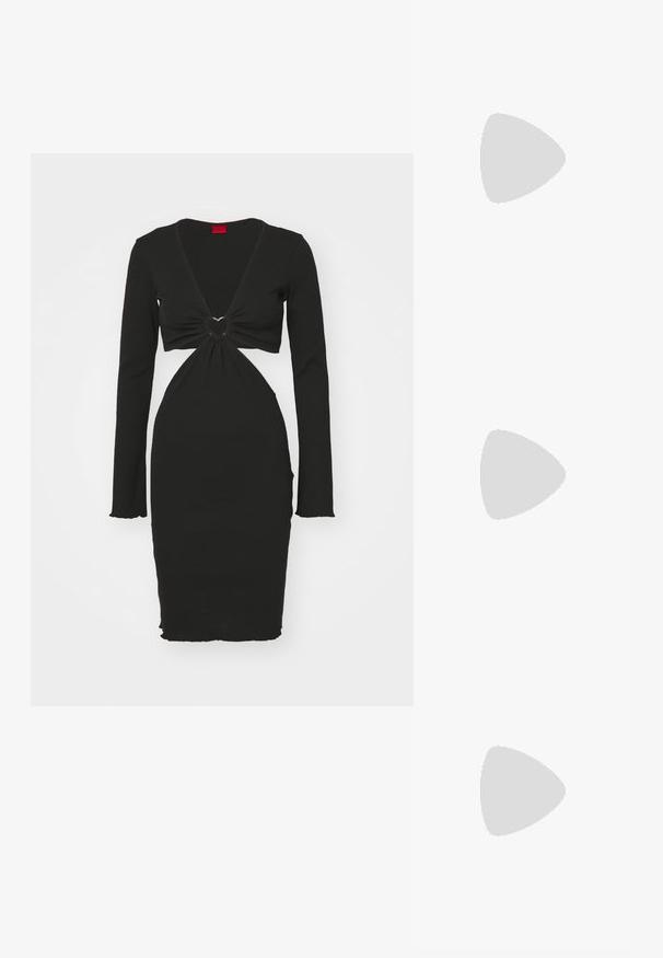 Must mustriga mustriga kleit sügava V-kaelusega, millel on vöökoha keerutuse detail ja ümmargune metallist aksessuaar. Sile võtmekangast.; Valge ja beež sneaker, millel on sile nahast pealismaterjal, tekstiil aktsendid, ümar varvas ja tekstuuriga kummist välispind. Brändi nimi on trükitud küljele.; Mustmust kangas õlakott kuldse tooni detailidega, millel on peamine lukuga compartment ja kaks väiksemat lukuga taskut külgedel.; Hõbedased metallkõrvarõngad sujuva pisarakuju ja poleeritud viimistlusega. Diskreetne graveering lisab detaile. Minimalistlik disain.