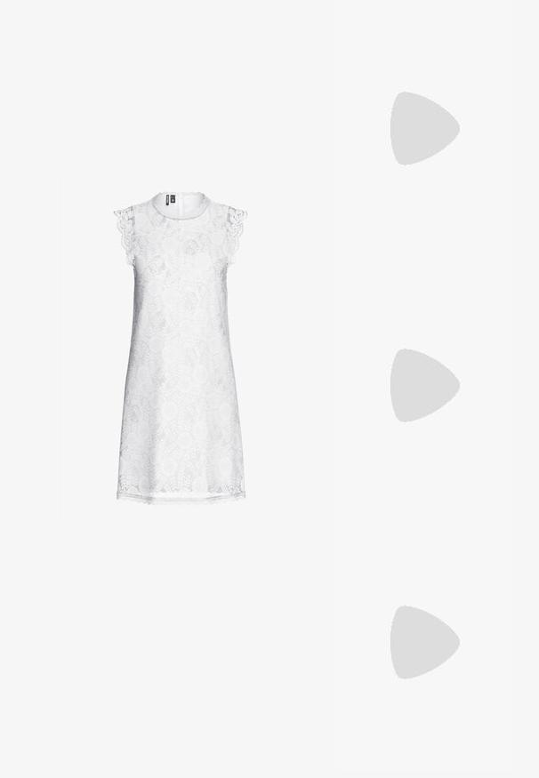 Fehér csipkeblúzujjú ruha, mely texturált virágmintával és hullámos szegéllyel rendelkezik. Hátul cipzáras záródás.; Átlátszó pántokkal, bézs talpbetéttel és vastag, átlátszó tömbsarokkal rendelkező, áttetsző sarokkal készült szandálok. Simább, letisztult dizájn, minimalista esztétikával.; Tarka mintás napszemüveg kék lencsékkel, szögletes kialakítással, vastag kerettel és orrnyereg kivágással; arany díszítéssel a templom részen.; Michael Kors bézs bevonatos vászon karkötő, amely ismétlődő MK logó mintával, aranyszínű fémrészletekkel és levehető lánchordóval rendelkezik.