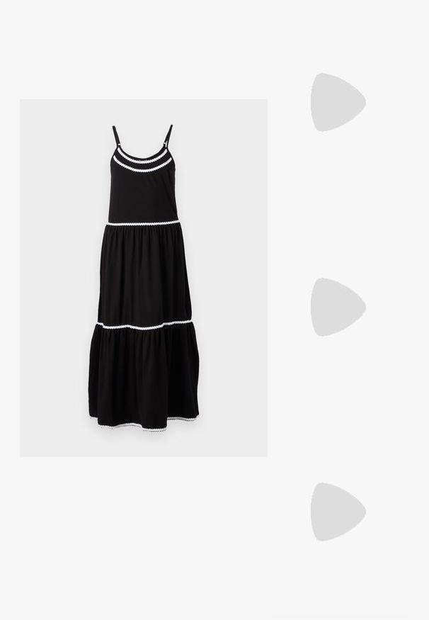 Sort bomulds maxi kjole med justerbare spaghetti stropper, hvidt bølget kant, lagdelt design og flydende skørt. Passer til afslappet brug.; Spidse højhælede sko med et farveskema i sølv, guld og nude. Blank finish med udskæringsdesign, der har en stilletto hæl.; Sølvmetallic pose med en blød, rund form og en knyttet lukning foroven. Fremstillet af glat faux lædermateriale.; Sølvøreringe med en snoet design, der har en poleret finish og en post-back lukning. Måler cirka 3 cm i diameter.