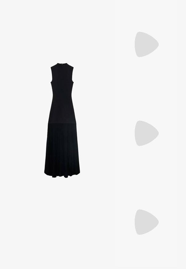 Abito senza maniche nero con collo alto, corpetto aderente e gonna svasata a pieghe. Realizzato in tessuto liscio con un leggero lucido. Chiusura con zip sul retro.; Zign Stivali alti - black; Occhiali da sole neri e angolari con lenti grigie; realizzati in plastica, con aste spesse dalla superficie liscia e senza hardware visibile.; Borsa a spalla nera in materiale sintetico con silhouette curvilinea, finitura testurizzata, logo triangolare dorato e dettagli in metallo removibili.