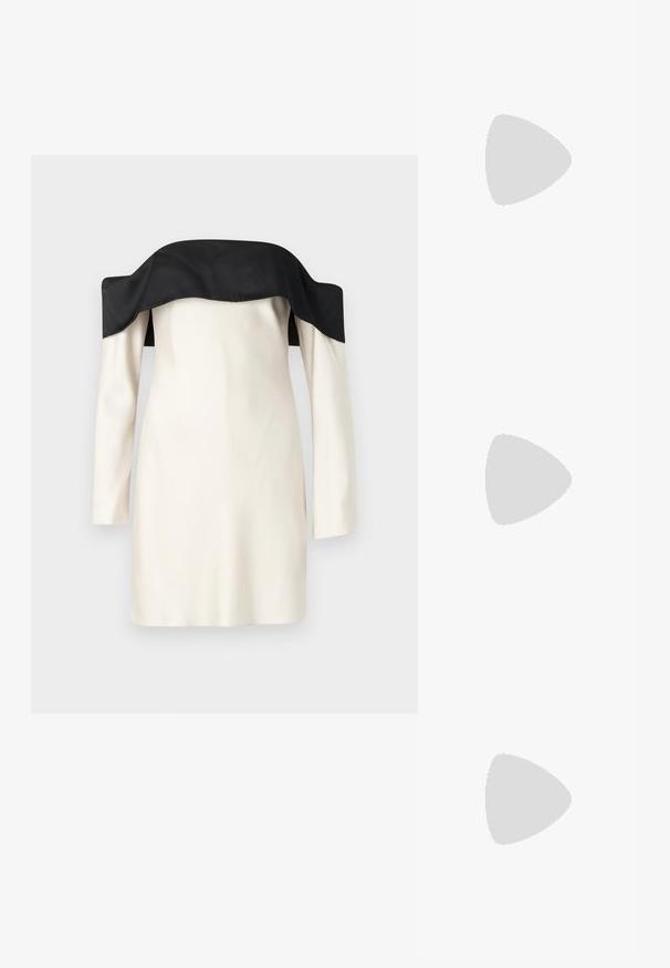 Vestido de hombros descubiertos con un cuello de satén negro, mangas largas y un cuerpo de tela crema. Textura suave con un diseño ajustado.; Tacones slingback metálicos dorados con punta afilada y tacón grueso. Textura suave, diseño minimalista y una correa estrecha.; Bolso de piel negra con forma curva, correa desmontable y herrajes dorados. El bolso cuenta con una solapa con un detalle de hebilla.; Pulsera de metal color oro con un diseño fluido y curvado. Presenta un pequeño acento plateado prominente en un extremo.