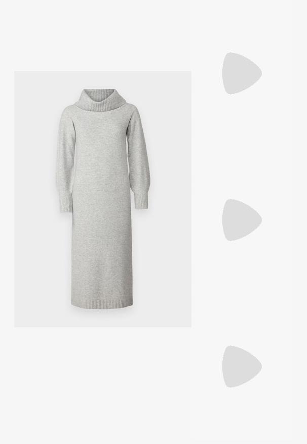 Vestido cinza de malha com gola de cowl, mangas longas e bufantes, e punhos e barra canelados. O tecido parece suave e texturizado.; Sandálias de tacão preto laqueadas com bico quadrado, tiras para o tornozelo e fivelas prateadas. Apresentam um salto bloco chunky para estabilidade.; Óculos tortoiseshell castanhos com lentes ovais, hastes finas e acabamentos transparentes. Apresenta um logótipo subtil na têmpora. Design elegante e leve.; Bolsa de couro preta com forma curva, alça destacável e detalhes em dourado. A bolsa possui uma aba com detalhe de fivela.