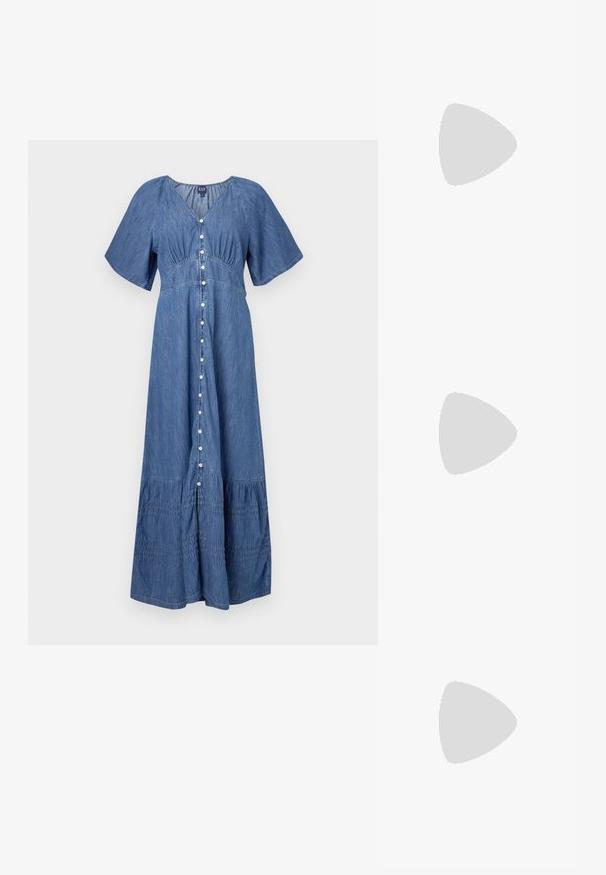Denim maxi haljina s V-izrezom, kratkim rukavima, prednjim kopčanjem na gumbi i naboranim rubom. Boja: plava. Mekan materijal s nabranim detaljima.; Crne lakirane kožne sandale s otvorenom petom i špicastim vrhom, s geometrijskom blok petom. Imaju elegantan, minimalistički dizajn i glatku teksturu.; Crna kožna torba jedinstvenog oblika ventilatora, s ravnim ručkama. Površina ima teksturu sličnu šljunku i minimalistički dizajn.; Naušnice zlatne boje s teksturiranim, valovitim oblicima. Uključuju skulpturalne kopče i dizajn otvorene kružnice s kovanom završnom obradom.