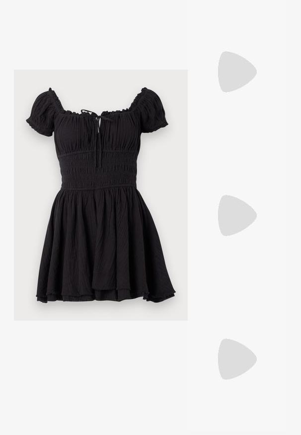 Robe noire à manches courtes avec un bustier smocké, design décolleté, jupe froncée et texture subtile. Dotée d'une fermeture à nouer à l'avant.; Escarpin à talon slingback en cuir verni noir avec un bout pointu et un talon moyen élancé. Texture lisse avec des éléments de design minimalistes.; Sac à main en cuir bordeaux au design doux et froncé, avec une forme arrondie. La poignée est fixée, mettant en valeur une texture lisse.; Boucles d'oreilles en or en forme de créole avec un design en torsade, présentant des surfaces texturées et un petit fermoir. Le diamètre est d'environ deux pouces.