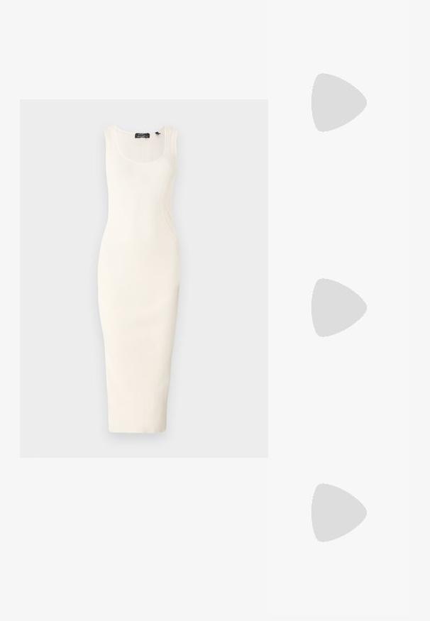 Ribbad, ärmlös midiklänning i off-white med en figurnära silhuett. Har en rundad halsringning och subtila kurviga sömdetaljer.; Valkoinen lyhythihainen t-paita, joka on valmistettu ribbytedusta kankaasta. Pyöreä pääntiie, normaali istuvuus ja hienovaraiset ompeluyksityiskohdat. Ei kuvioita tai grafiikkaa.; Musta nahkainen ballerina, jossa on pyöristetty kärki, sileä pinta, minimaalinen ommelkoristelu ja joustava pohjamuotoilu.; Musta nahkalaukku, jossa on kaareva muoto, koristeellinen muotoilu edessä, lyhyt hihna ja kultakariset yksityiskohdat.