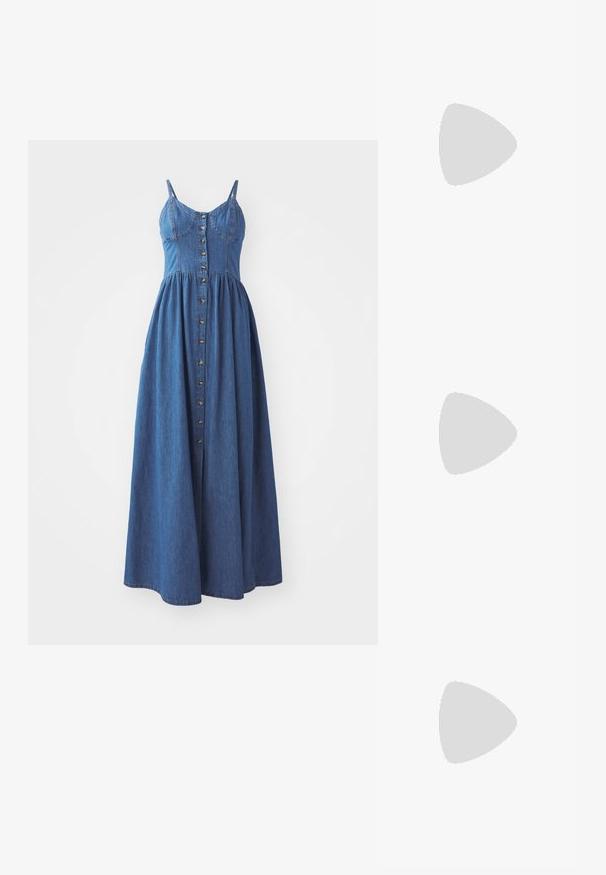 Denim maksi haljina s podesivim trakama, zatvaranjem na dugmad, pripijenim gornjim dijelom i lepršavom suknjom, u srednjoj plavoj nijansi.; Bjela košulja na dugih rukava od glatkog pamuka, s klasičnom kragnom i zakrivljenim rubom. Dugmad su mala i bijela.; Burgundska lakirana balerinka s zaobljenim vrhom, malim mašnom sprijeda i niskom, crnom gumenom potplatu. Glatka tekstura.; Okvir okruglih, smeđkastih sunčanih naočala s sjajnim burgundskim okvirom. Uski nositelji s suptilnim brendiranjem. Ravna leća.