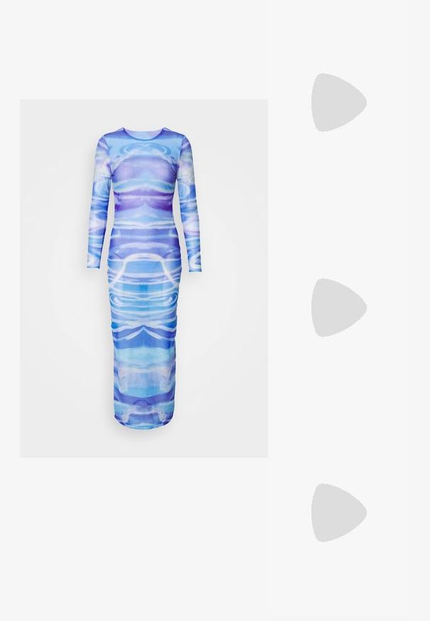 HOUSE OF JAFFA SEA - Šaty do práce - light blue; Čierne kožené slingback topánky s špicatou špičkou, ozdobnými popruhmi s kovovými očkami a nízkym blokovým podpätkom. Textúrovaný povrch.; Čierna kožená vedro taška s textúrovaným povrchom, zlatými kovovými detailami a otvoreným vrcholom. Obsahuje krátku rukoväť a nastaviteľný ramenný popruh.; Strieborné zámky v tvare srdca so vygravírovanými nápismi "ÁNO" a "NIE", leštený povrch, symetrický dizajn a robustný kovový uzáver.