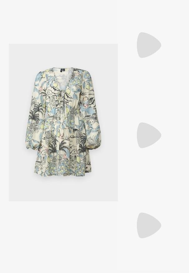 Kratka oblekica s kratkimi rokavi iz lahkega materiala, ki prikazuje pisano tropsko vzorčenje z zgradbami, sadeži in pticami. Oblika z V-izrezom in večplastnim robom.; Črne patent usnjene slingback pete s koničastim nosom in majhnim blok peto, ki vključujejo srebrno zaponko na traku.; Črna usnjena torbica s ukrivljeno obliko, z odstranljivo naramnico in zlatimi dodatki. Torbica ima pokrov s podrobnostmi v obliki zaponke.; Zlato obarvani uhani z teksturiranimi, valovitimi oblikami. Vključujejo skulpturalne sponke za ušesa in odprto obliko obročka s kladivastim finišem.