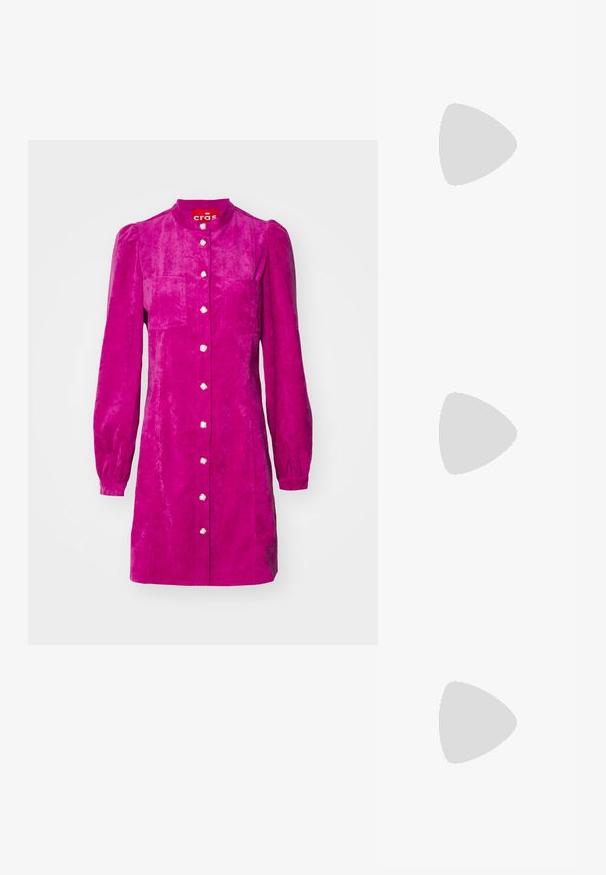 Cras LILIBETH DRESS - Särkkleit - fuchsia; Must musta slinga-seljak, terav varvas, peen kont ja kuldse tooni aksessuaar vampiiril. Sile tekstuur ja struktureeritud disain.; Must musta kott mustadest nahast tekstureeritud pinnaga, nurgeline kuju, kahe käepidemega ja reguleeritava õlašliipiga. Sisaldab DKNY logo aktsenti.; DKNY HEART DROP - Kõrvarõngad - gold-coloured/cry