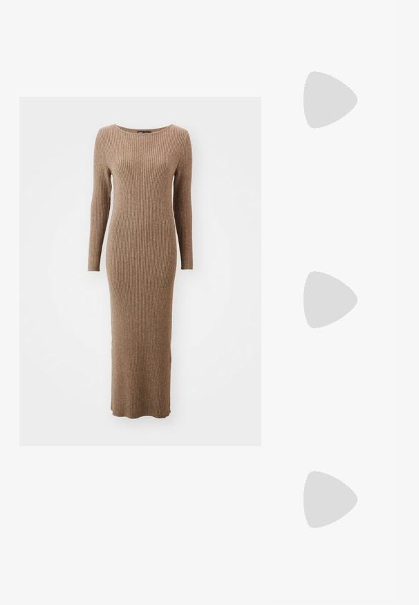 Haljina dugih rukava od rebrastog materijala u toploj smeđoj boji, s okruglim izrezom i prilagođenim dizajnom koji seže do članaka.; Zlatni metalik slingback sandali s šiljatim vrhom i debelim potpeticama. Glatka tekstura, minimalistički dizajn i uski remen.; Crna kožna torba s lukovitim oblikom, odvojivim remenom i zlatnim detaljima. Torba ima preklop s kopčom.; Zlatne kružne naušnice s glatkom, sjajnom završnom obradom. Kružni dizajn s malom potporom i prozirnom podlogom za sigurno nošenje.