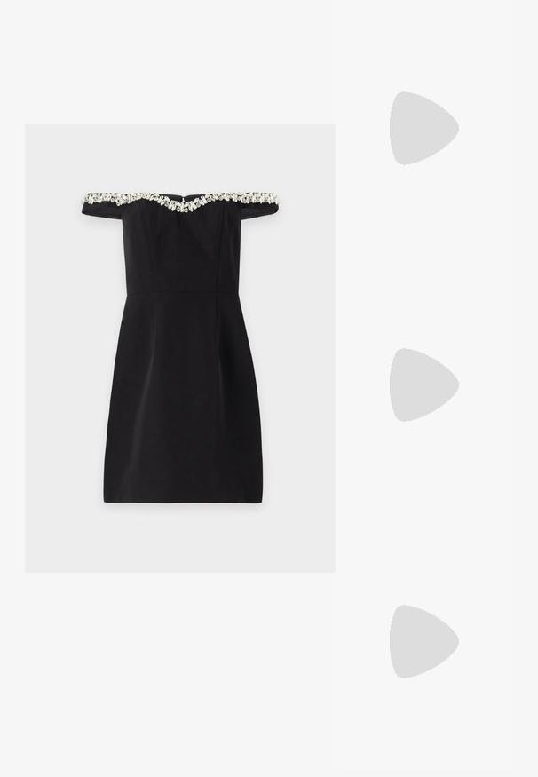 ML Monique Lhuillier BLAIRE SHORT DRESS - Pidulikud riided - black; Mustmust paelad, millel on terav varvas, tekstuuriga maduprindiga, reguleeritav rihm ja lühike tekstuuriga plokknina.; Must küllastamata nahast õlakott, millel on kaks esist nähtavat taskut, kuldsed pandlad, tõmblukuga sulgemine ja peen rihm. Tekstuuriga pind ja kompaktne ristkülikukujuline kuju.; Kuldtoonilised metallist rõngas kõrvarõngad, millel on kõver ja piklik kuju. Omavad siledat, läikivat pinda ja ümarat tipptugevdust, mis lisab detaili.