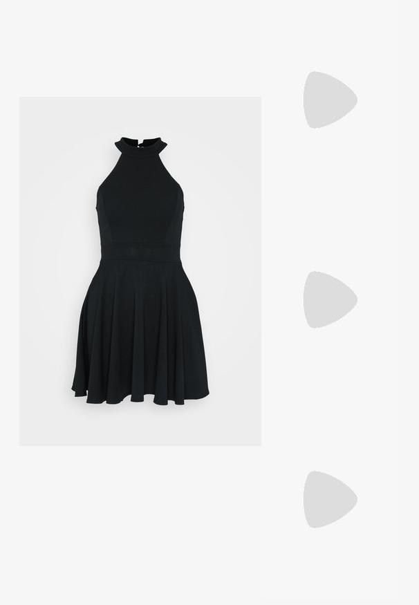 Robe noire sans manches avec un col montant, un corsage ajusté et une jupe évasée. Réalisée dans un tissu lisse et extensible avec un design épuré.; Ballerines noires en cuir, à bout pointu, design minimaliste, texture lisse, talon bas, sans matériel ni embellissements visibles.; Sac bandoulière en cuir noir avec une texture lisse, de forme rectangulaire et un détail en chaîne métallique à l'avant. Sangle réglable incluse.; Boucles d'oreilles en ton argent, au design en anneau torsadé, présentant une surface texturée et des détails nervurés, sécurisées par une fermeture à tige.